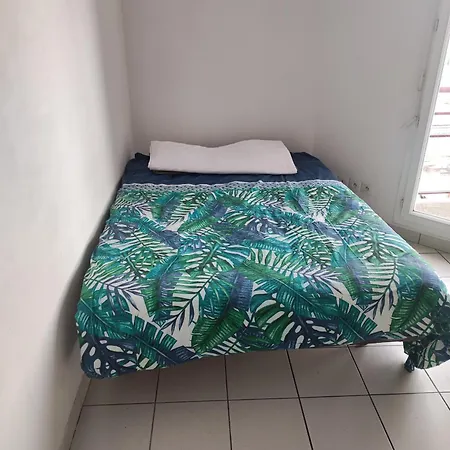 Center * 勒阿弗尔